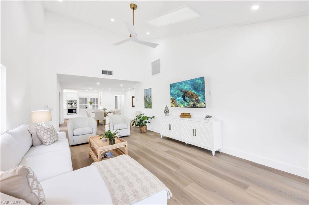 Naples, FL 34105,34 Water Oaks WAY #5-17