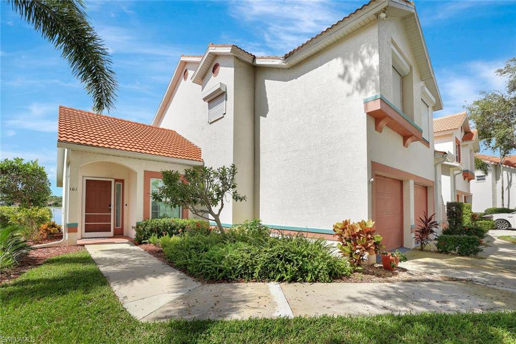 Naples, FL 34104,613 Windsor SQ #101