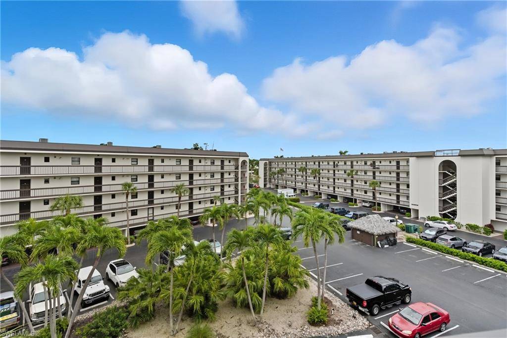 Marco Island, FL 34145,1023 Anglers CV #E503