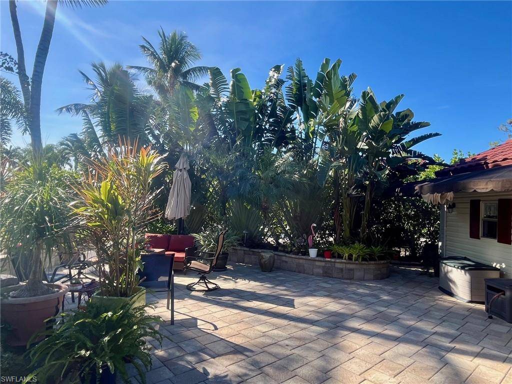 Naples, FL 34114,4834 Southern Breeze DR