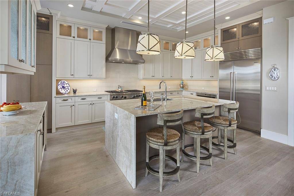 Naples, FL 34102,231 11th AVE S