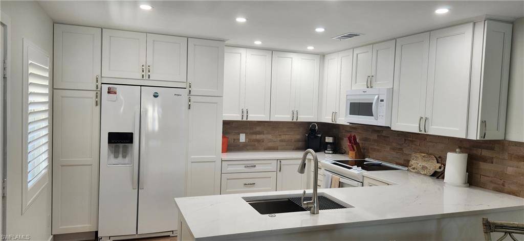 Naples, FL 34104,1051 Foxfire LN #302