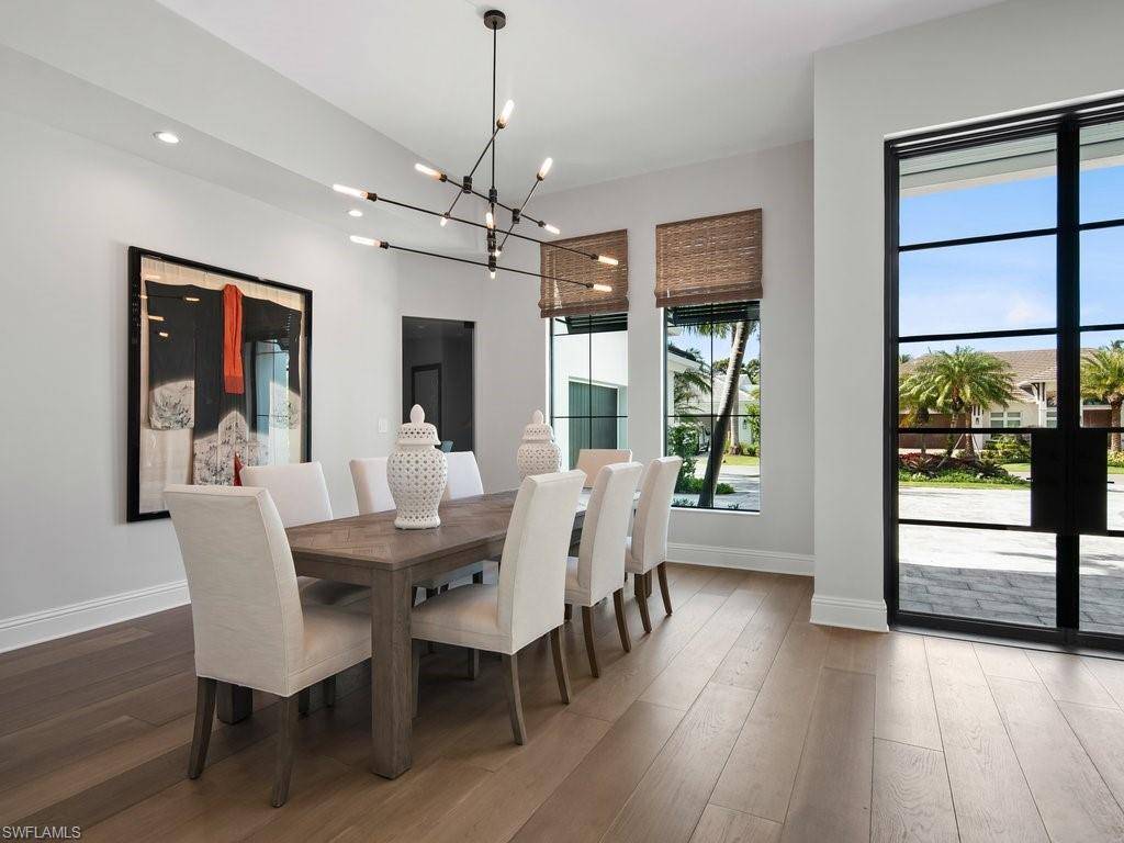 Naples, FL 34103,695 Wedge DR