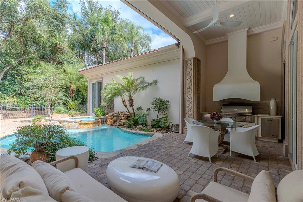 Naples, FL 34110,15627 VILLORESI WAY