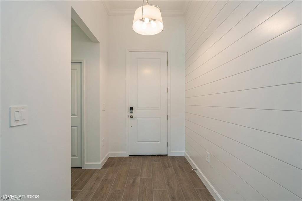 Estero, FL 33928,19121 Hinkley DR