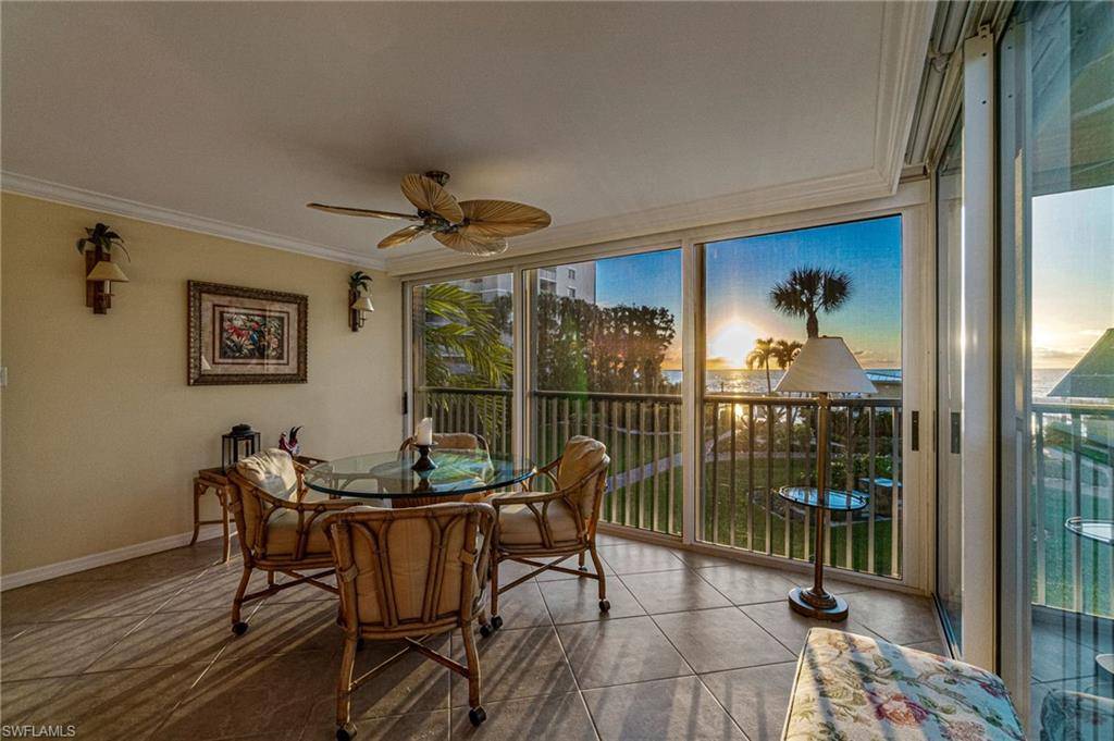 Naples, FL 34103,3483 Gulf Shore BLVD N #105