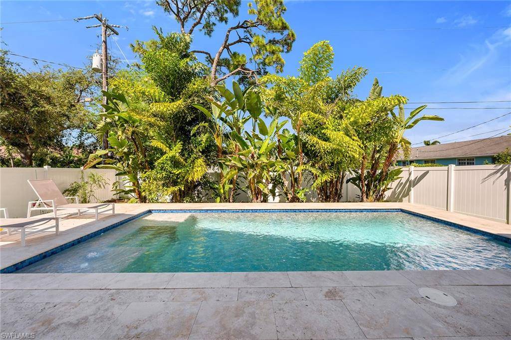 Naples, FL 34108,811 108th AVE N