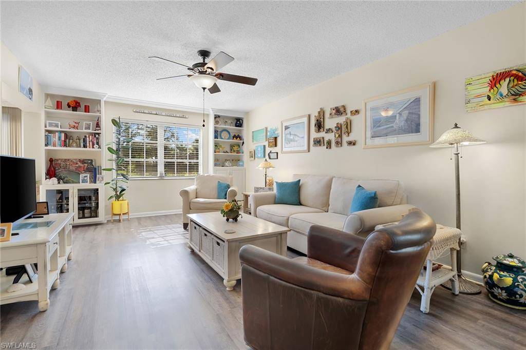 Naples, FL 34105,117 Bob O Link WAY #17A