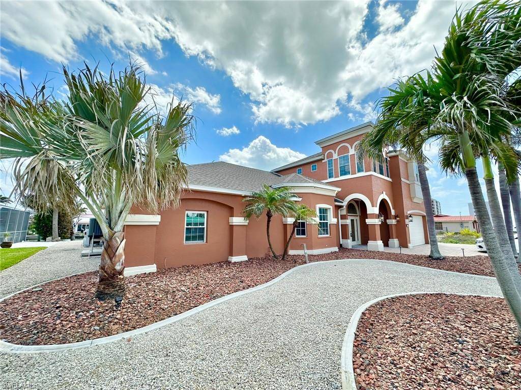 Fort Myers Beach, FL 33931,132 Egret ST