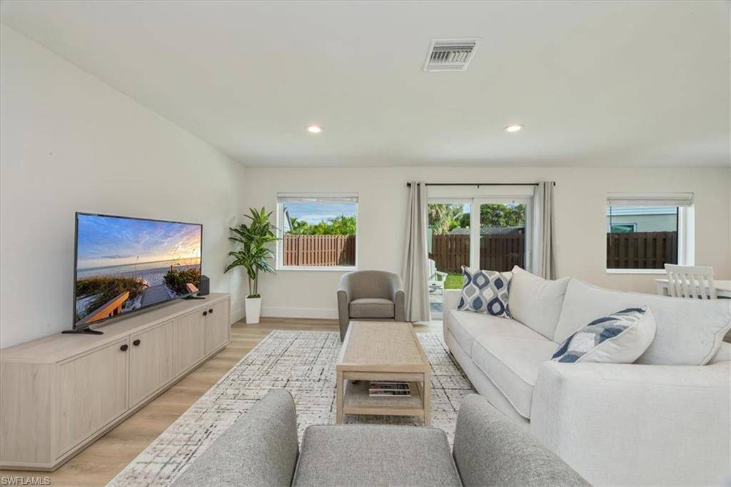 Naples, FL 34105,3560 Corana WAY