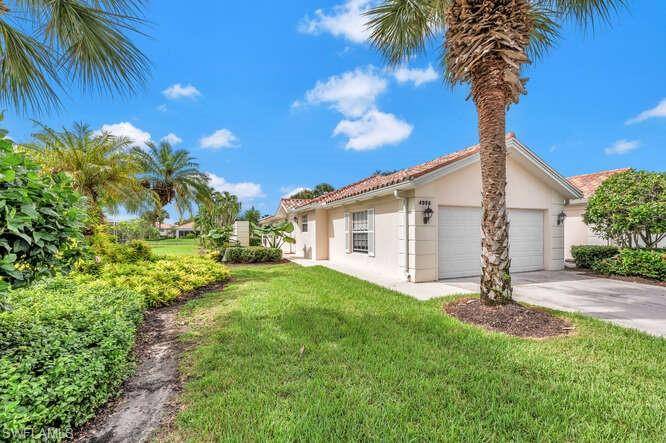 Naples, FL 34109,4986 Ventura CT