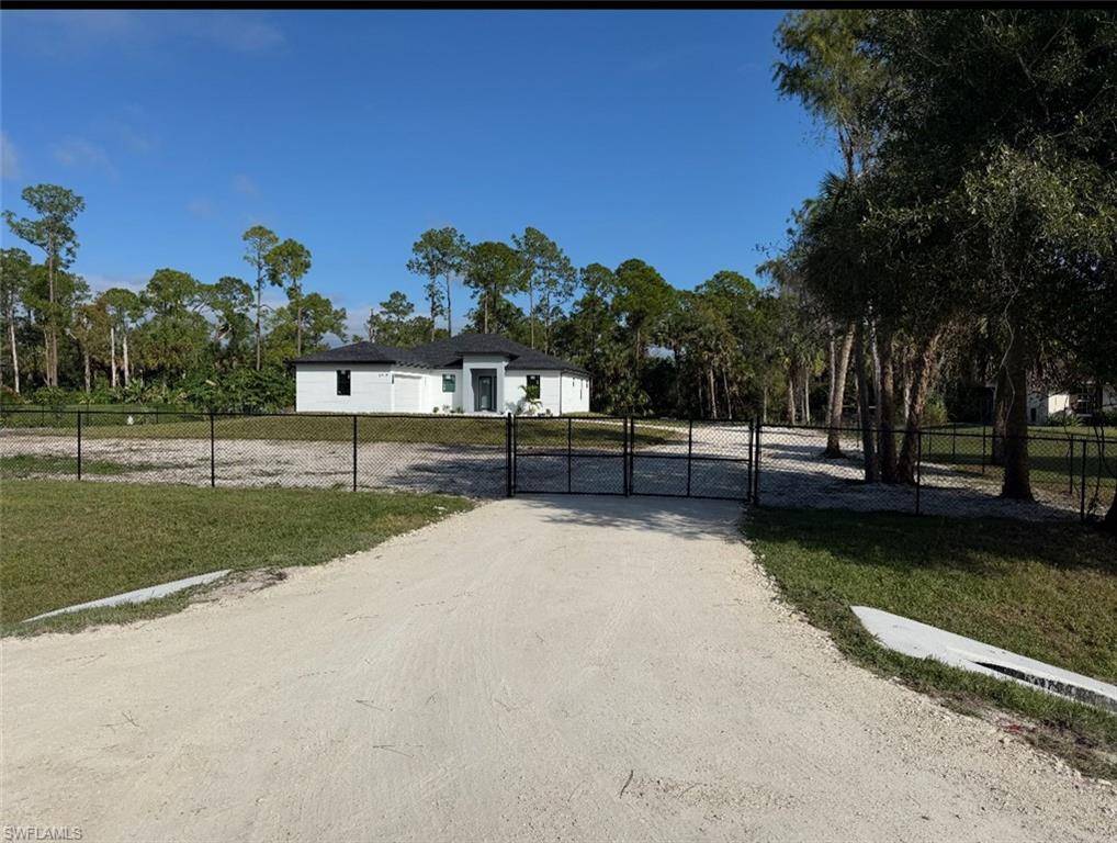 Naples, FL 34117,2317 2nd AVE SE