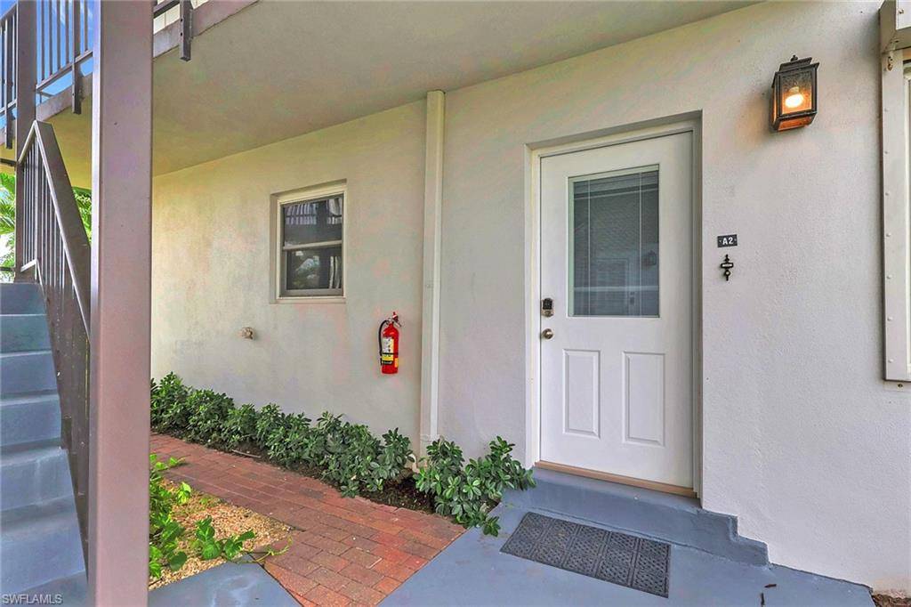 Naples, FL 34103,3400 Gulf Shore BLVD N #A2