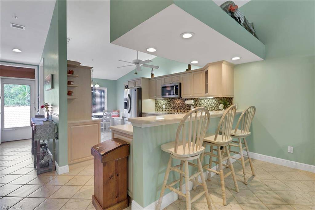 Naples, FL 34112,2375 Hidden Lake DR #4404