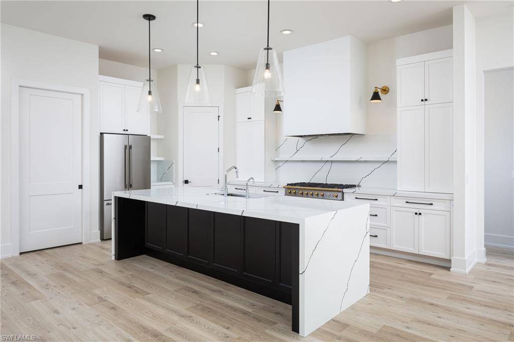 Naples, FL 34116,5772 GREEN BLVD