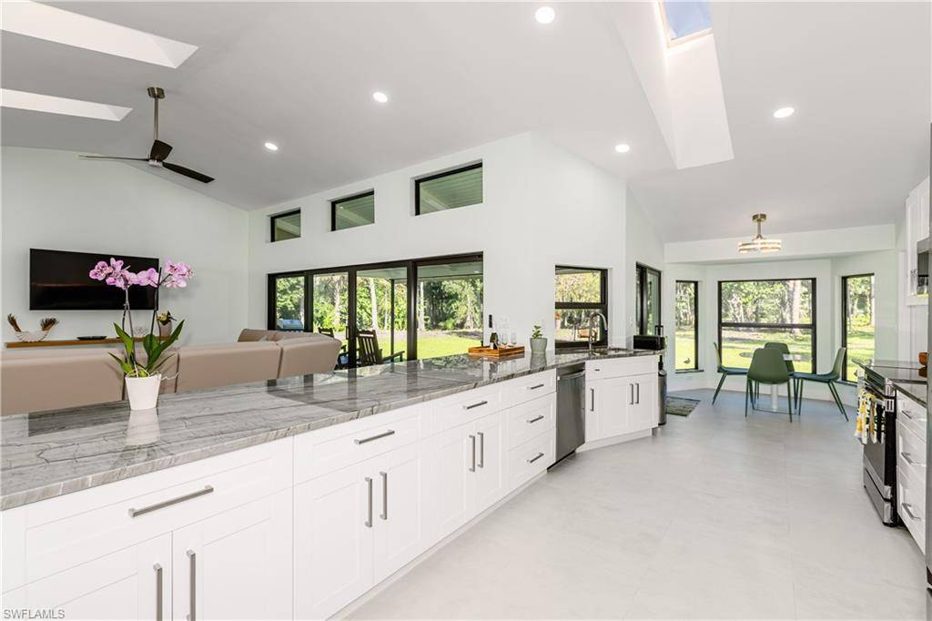 Naples, FL 34117,3511 17th AVE SW