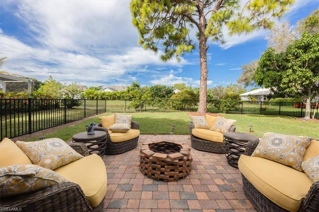 Naples, FL 34105,5131 Kristin CT