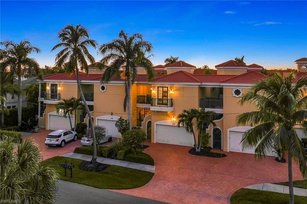 Naples, FL 34102,1160 Clam CT #3