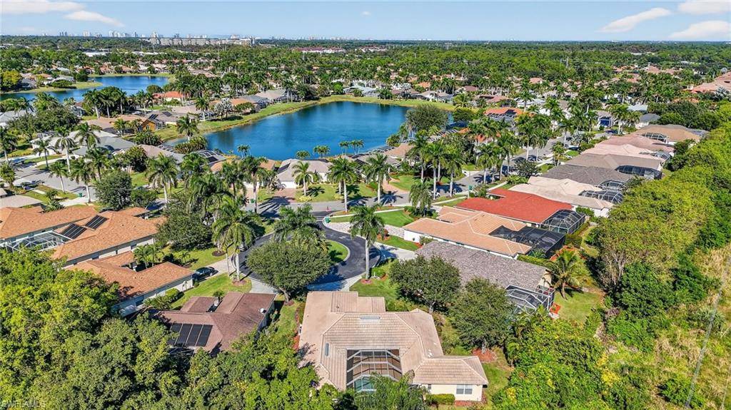 Naples, FL 34104,1471 Vintage CT