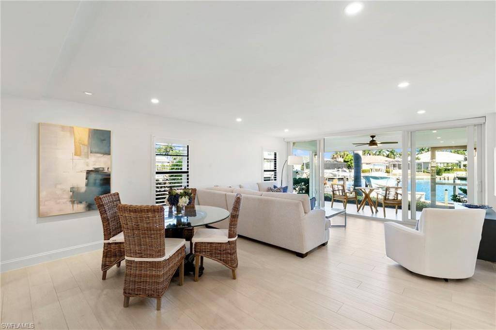 Marco Island, FL 34145,880 Huron CT #107