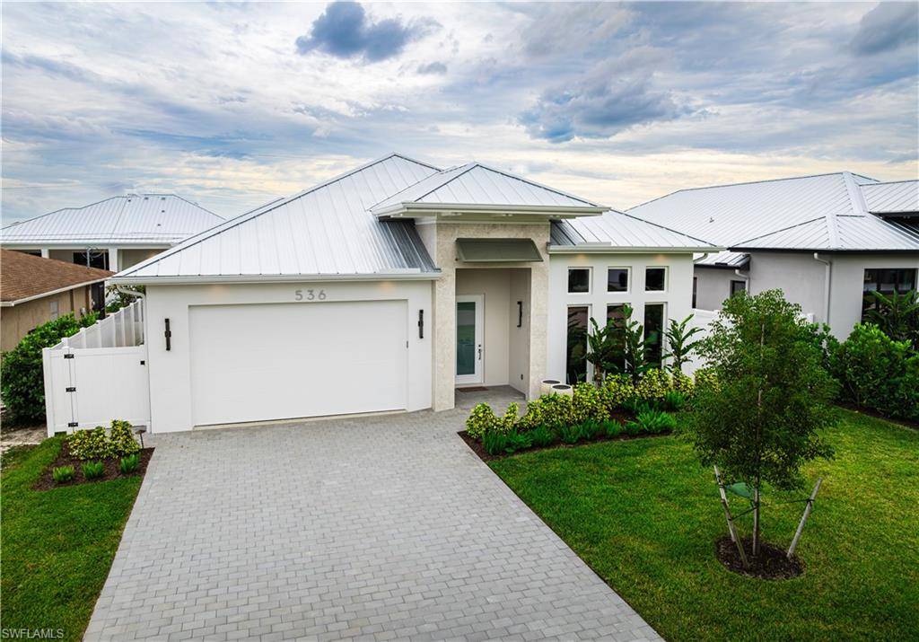 Naples, FL 34108,536 107th AVE N