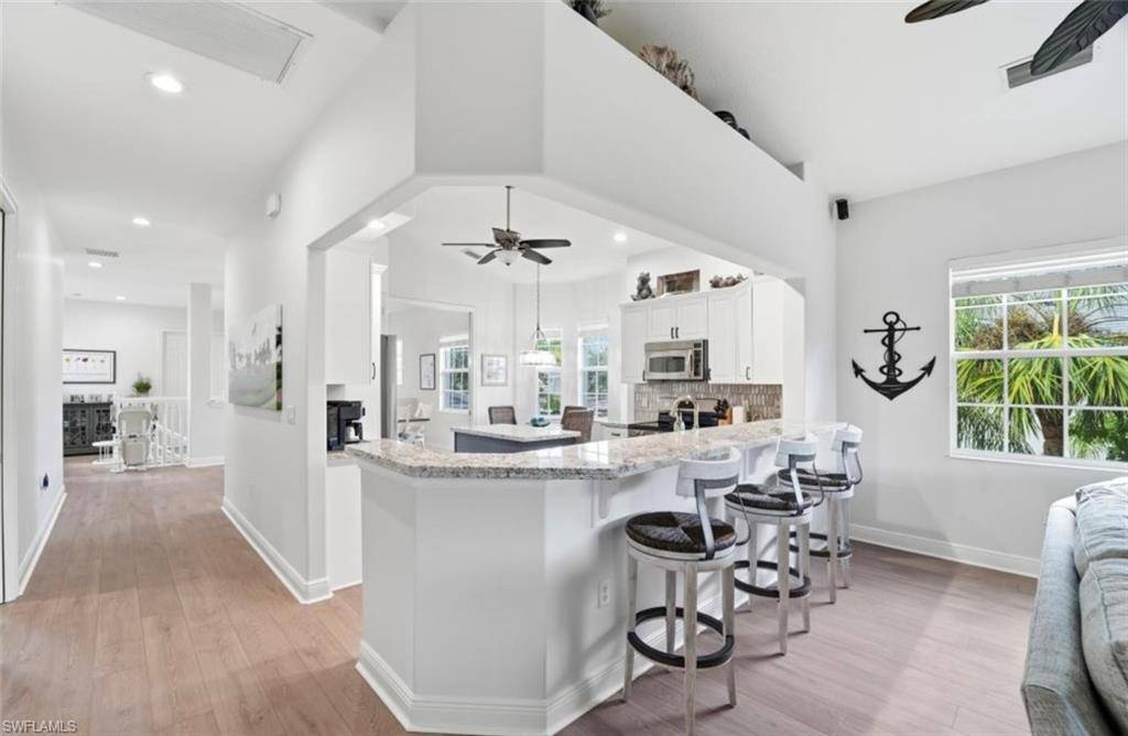 Naples, FL 34113,7842 Hawthorne DR #1703