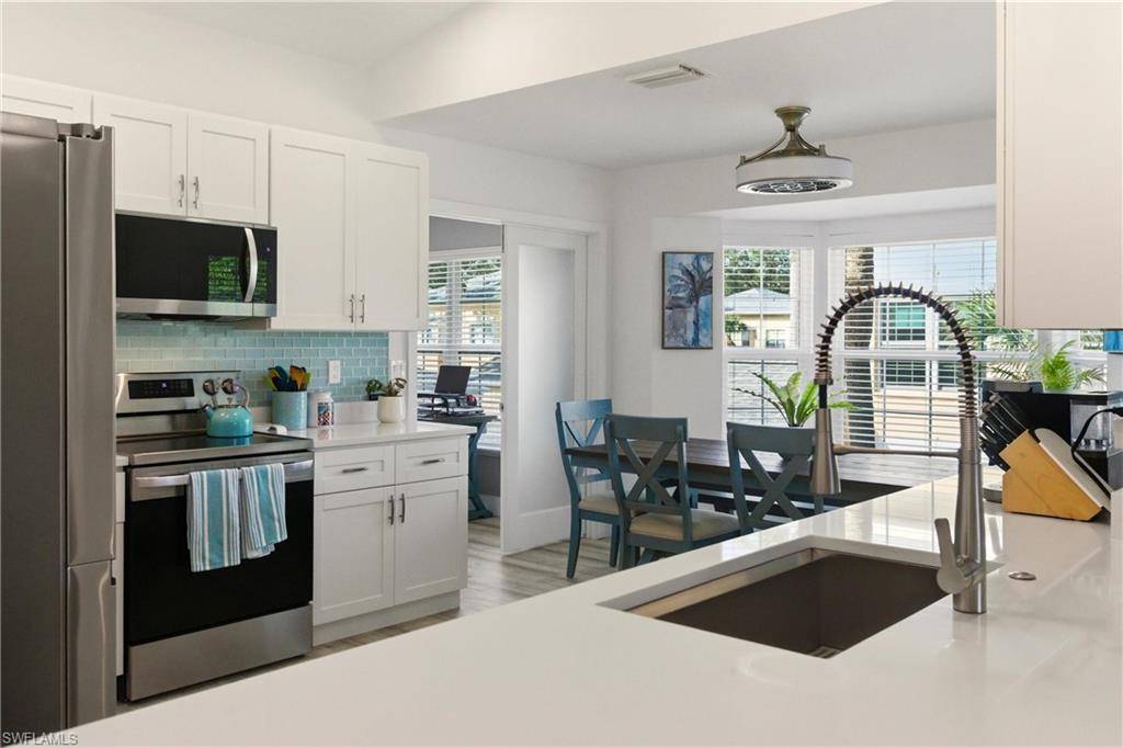 Naples, FL 34110,688 Wiggins Lake DR #201