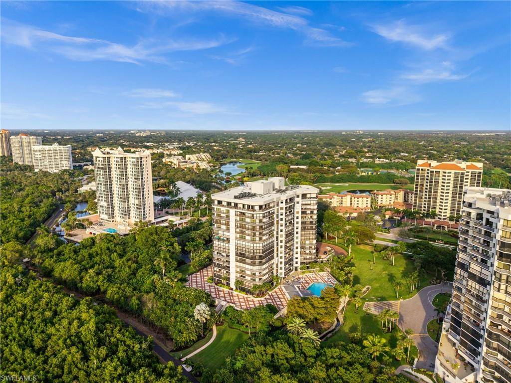 Naples, FL 34108,6075 Pelican Bay BLVD #104