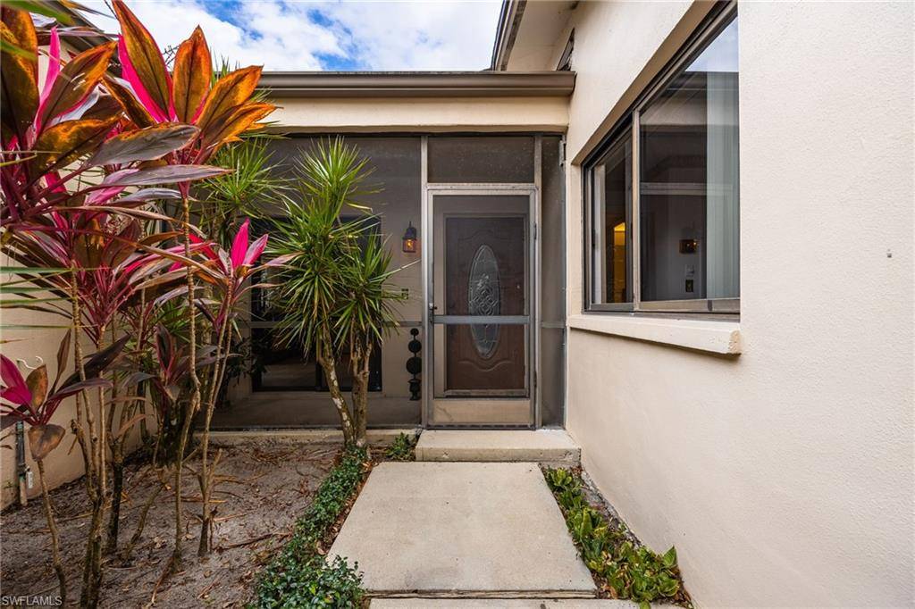 Fort Myers, FL 33919,5884 Wyldewood Lakes CT