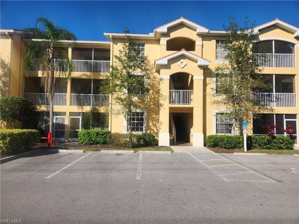 4680 Saint Croix LN #512, Naples, FL 34109