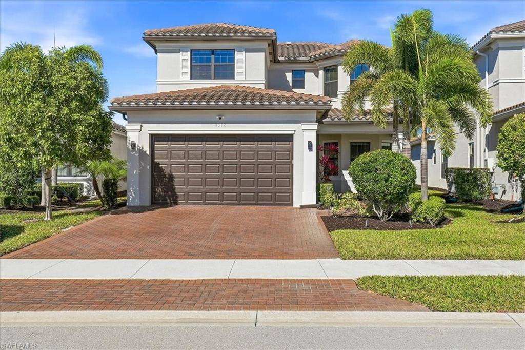 4512 Aurora ST, Naples, FL 34119