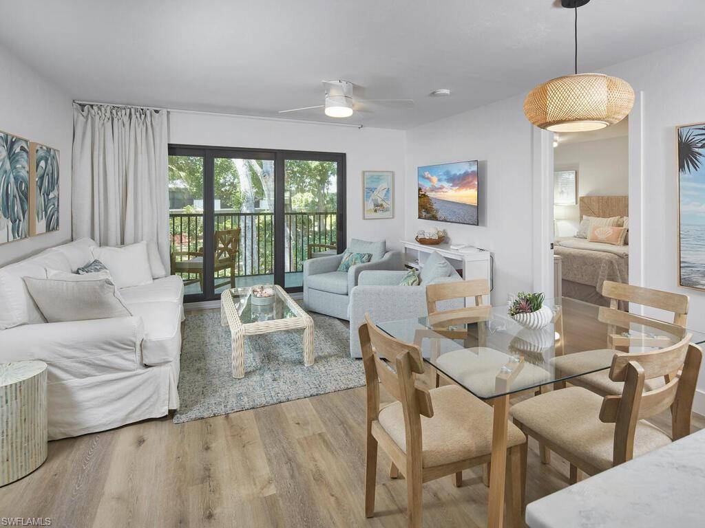 600 Neapolitan WAY #230, Naples, FL 34103