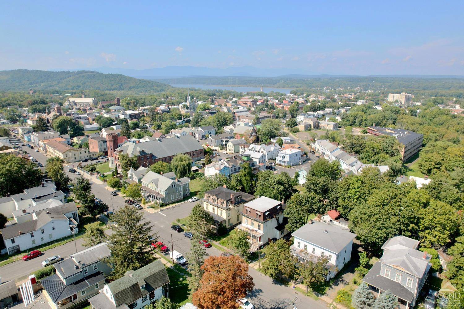 Hudson, NY 12534,77 N Fifth ST