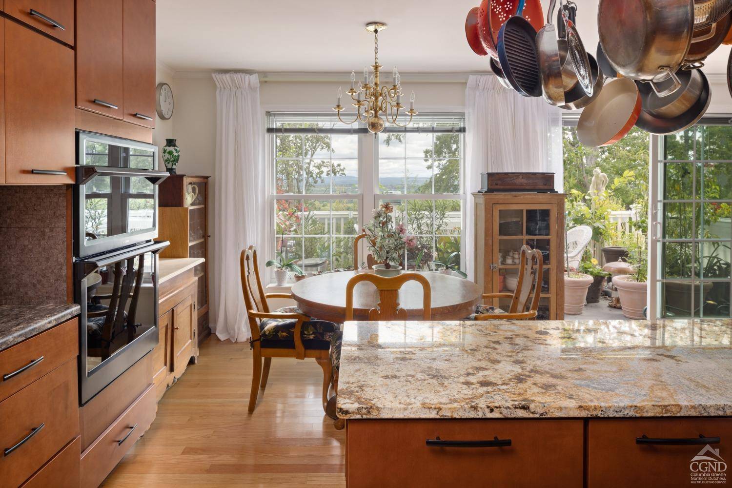 Hudson, NY 12534,22 Academy Hill DR
