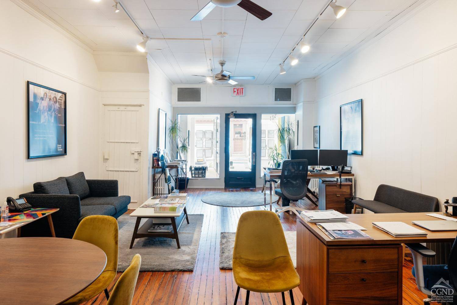 Hudson, NY 12534,526 - 528 Warren Street