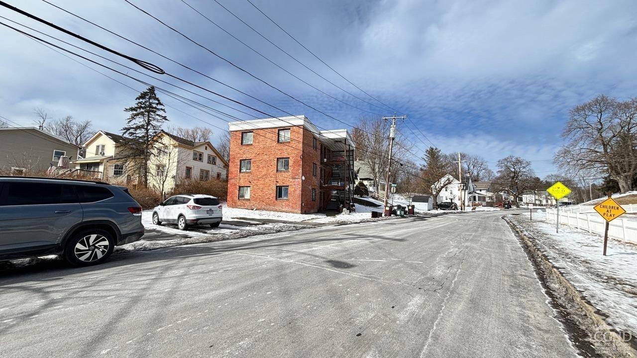 Hudson, NY 12534,6631 Chester AVE