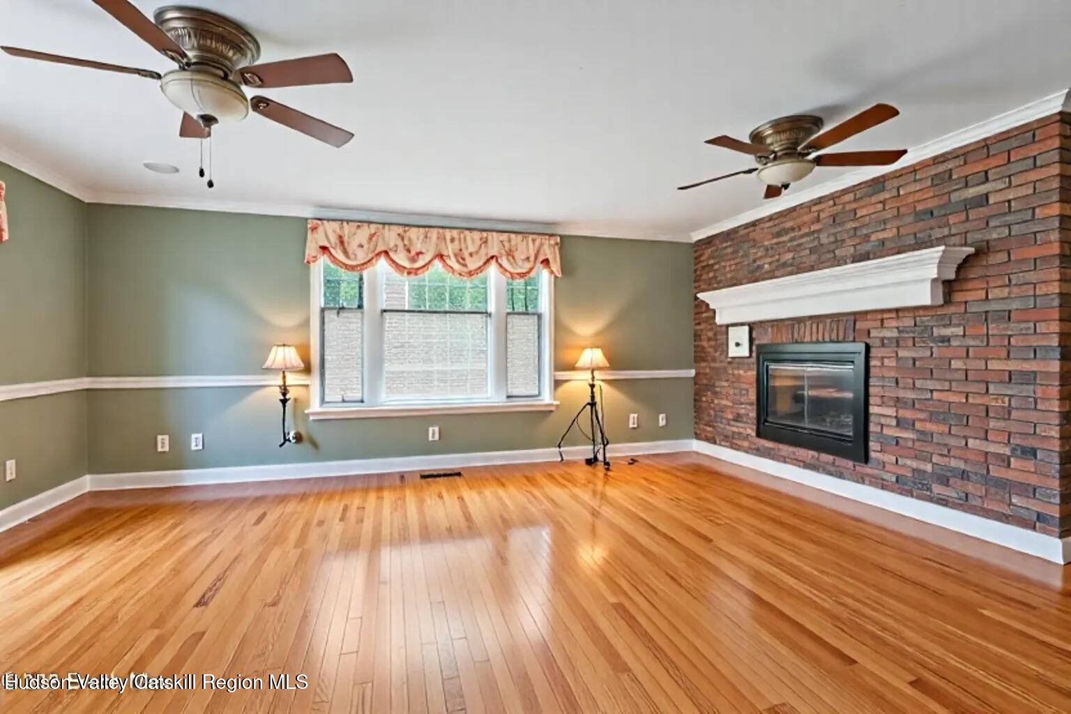 Kinderhook, NY 12184,6 Weathersfield Ln