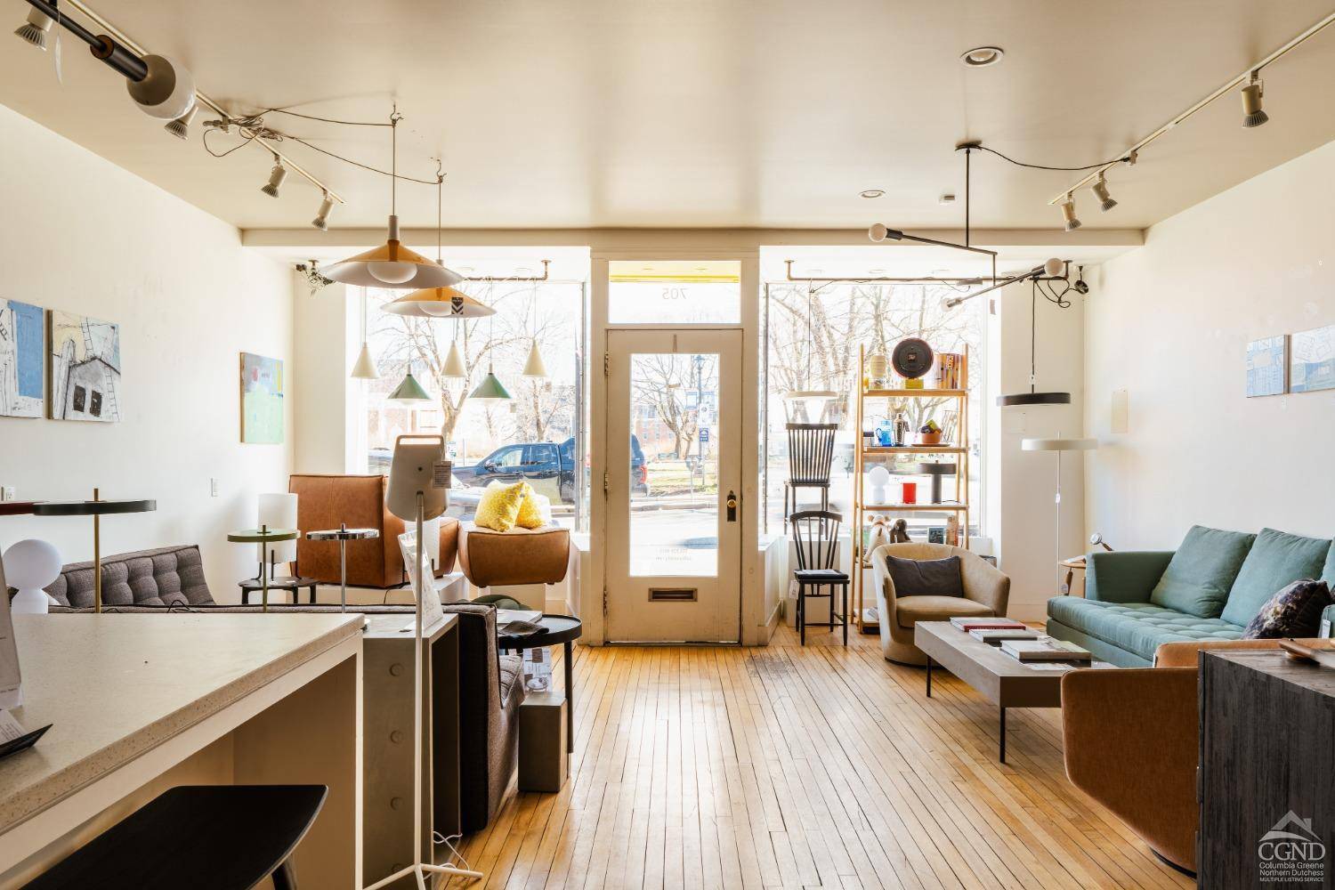 Hudson, NY 12534,705 Warren ST