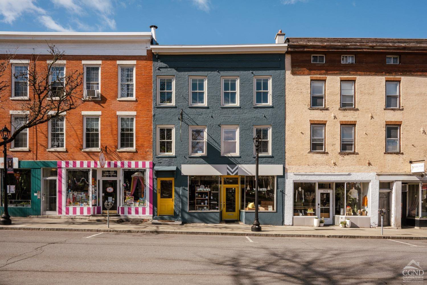 Hudson, NY 12534,705 Warren ST