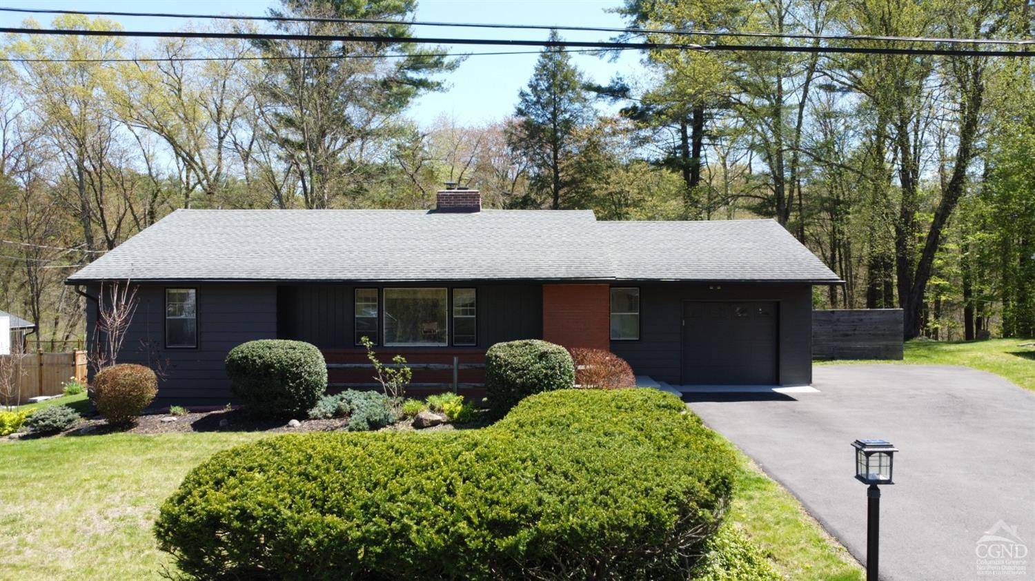 Hurley, NY 12443,26 Wayside DR