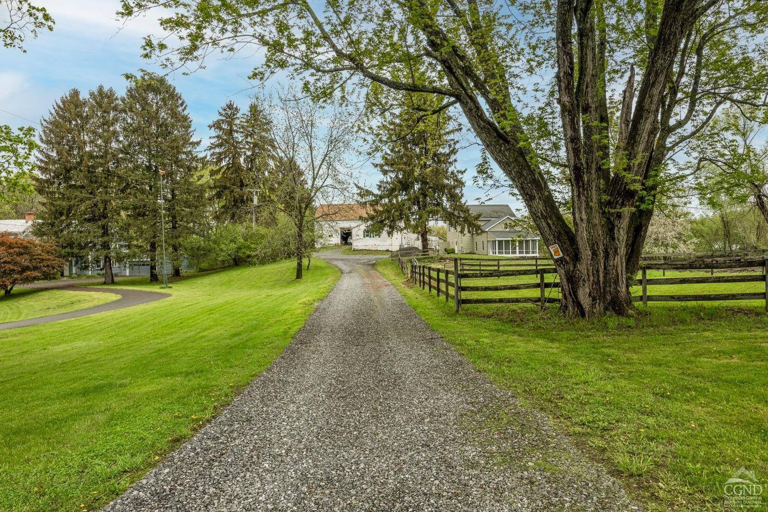 Chatham, NY 12037,1582 State Route 203