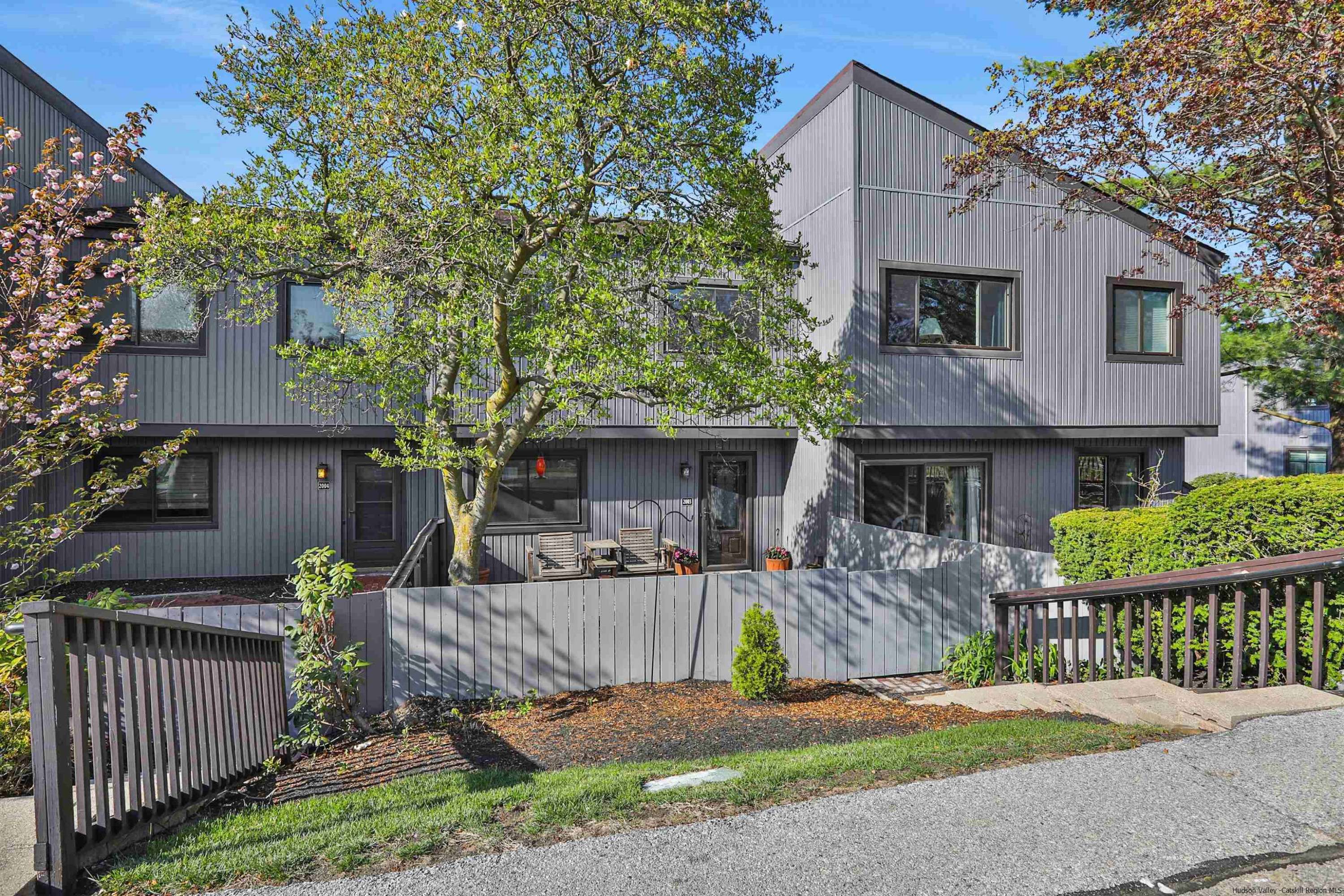 Poughkeepsie, NY 12603,2003 Mulberry CT