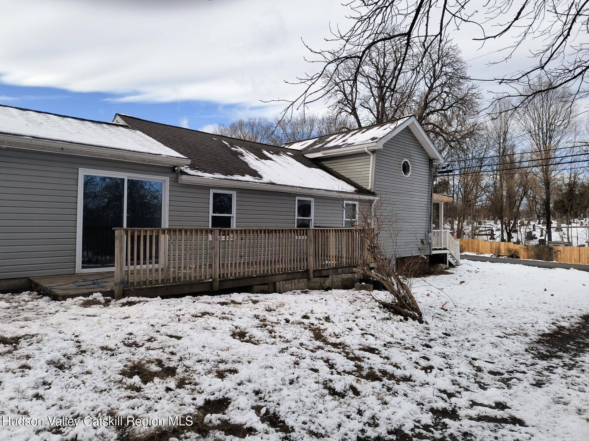 Port Ewen, NY 12487,6 River RD