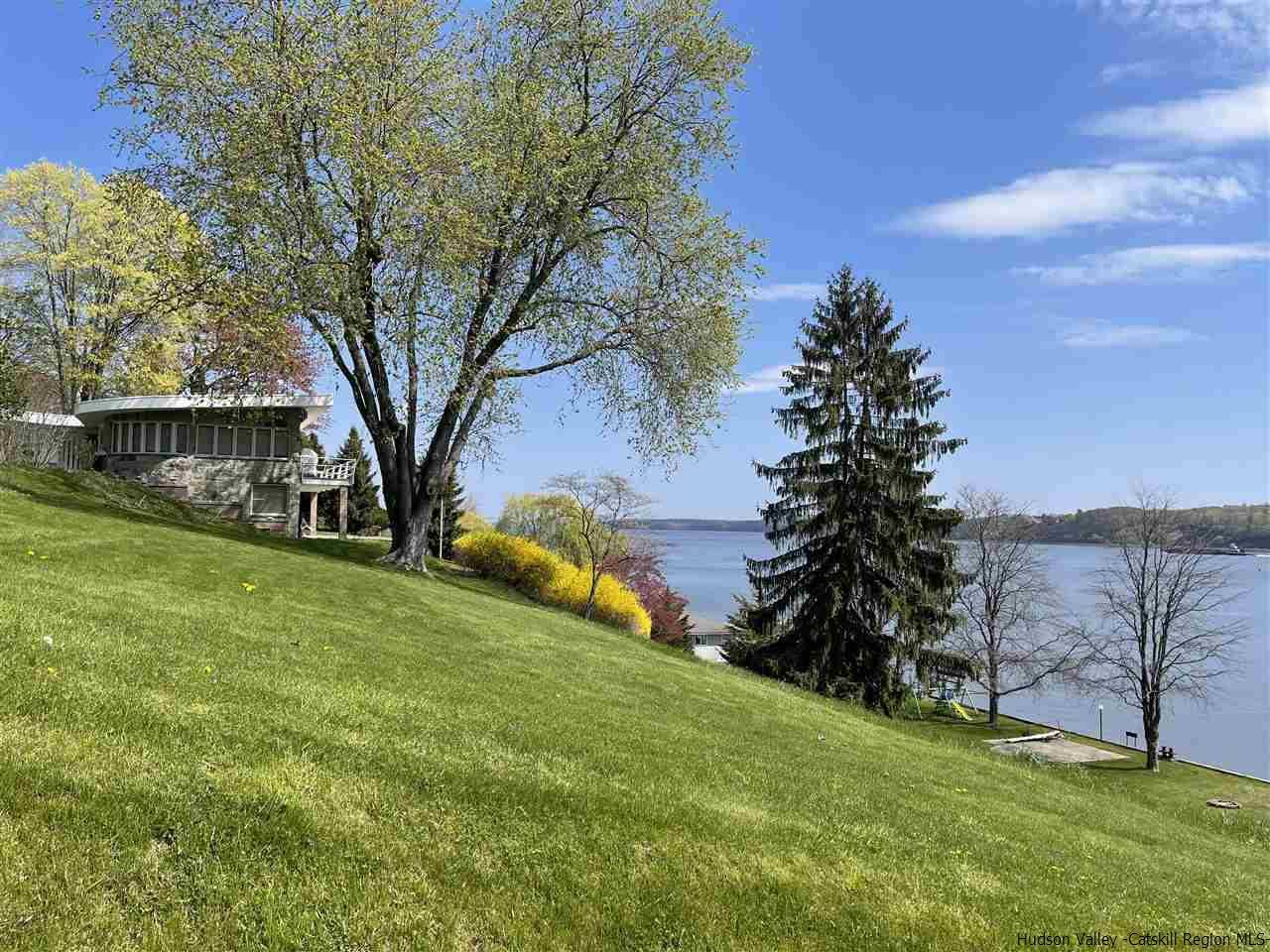 Port Ewen, NY 12466,235 Tilden ST