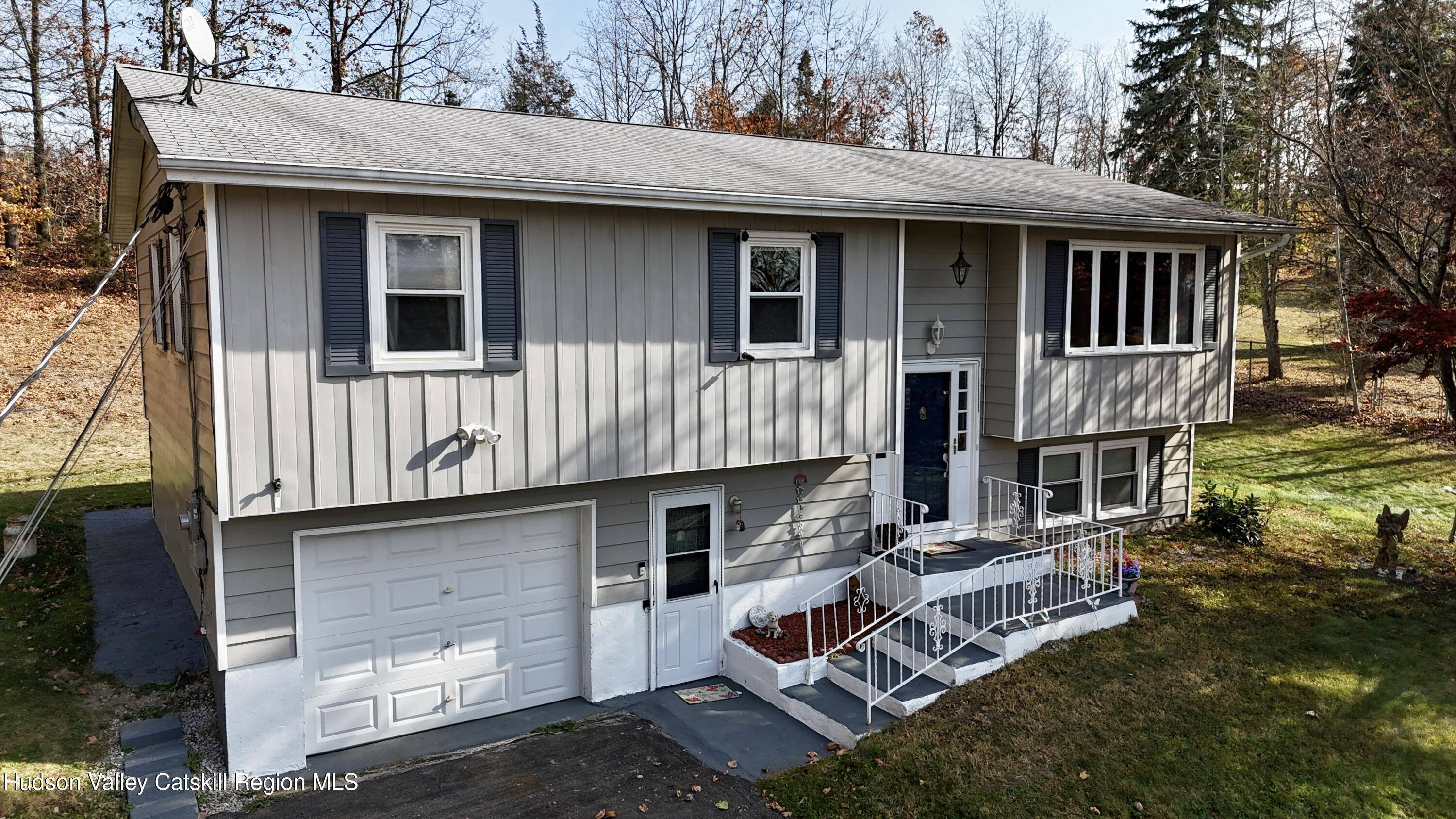 Wallkill, NY 12589,322 Plattekill Ardonia Rd RD