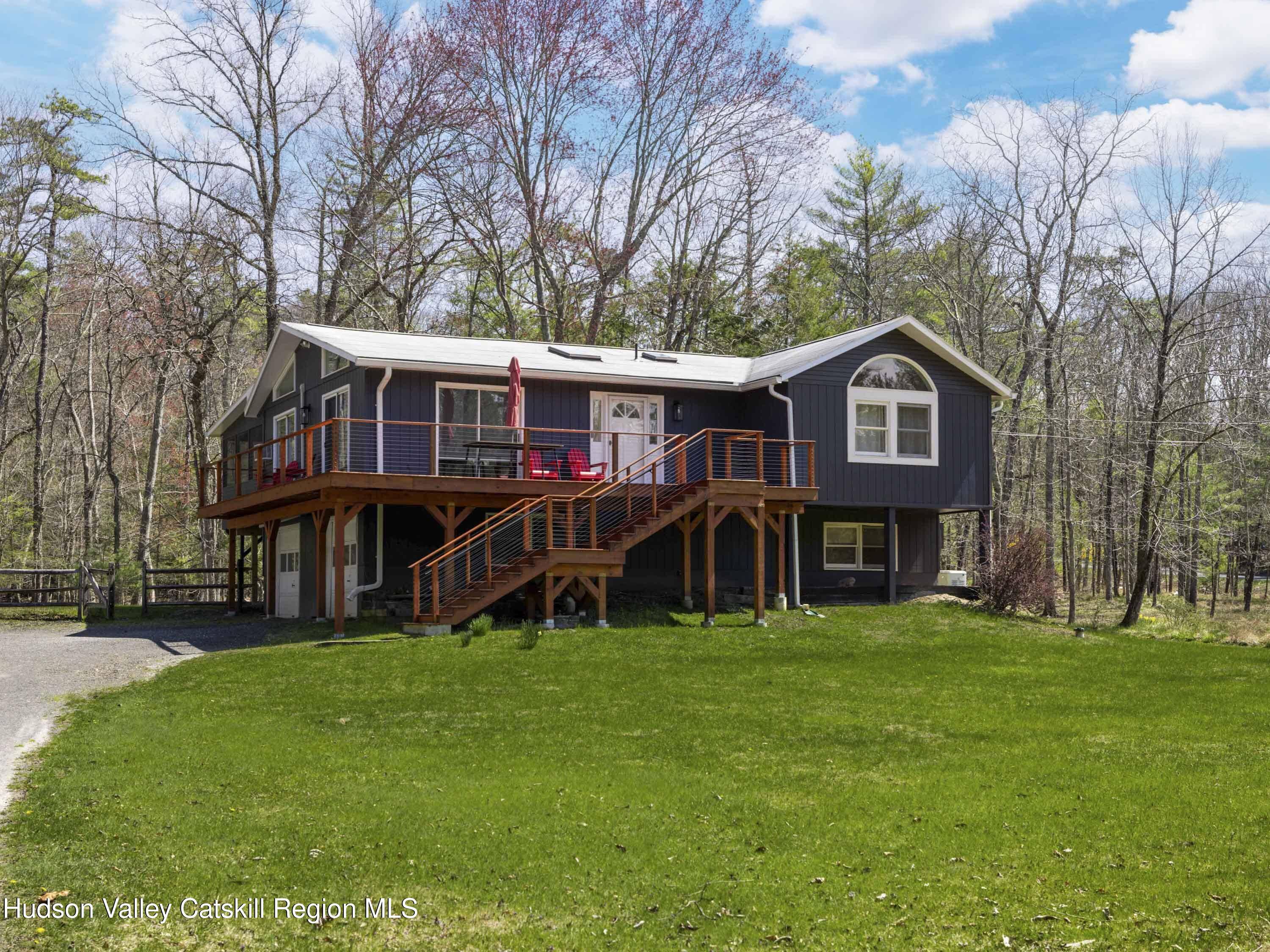 Woodstock, NY 12498,4 Munchkin LN