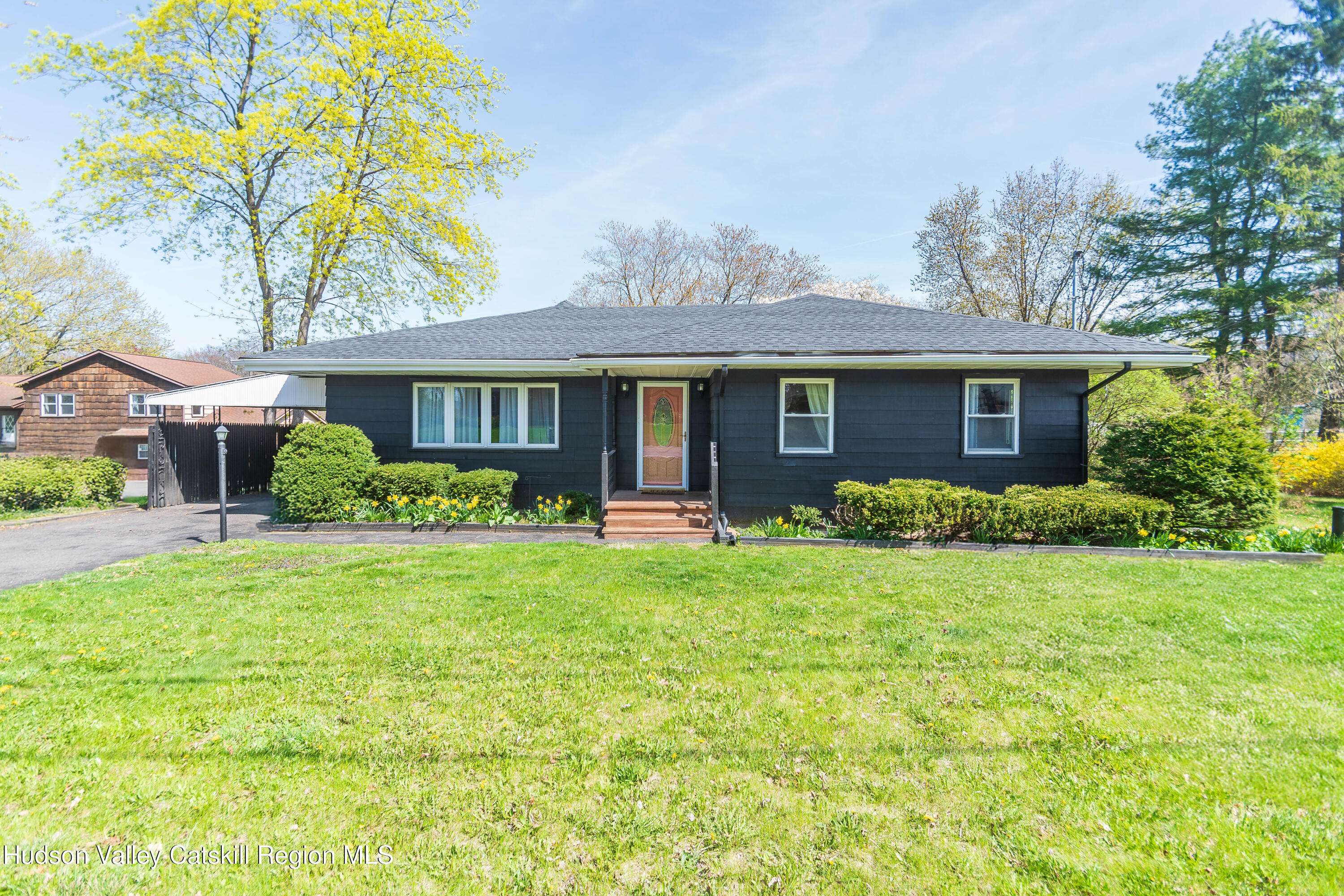 Modena, NY 12548,2186 Ny-32