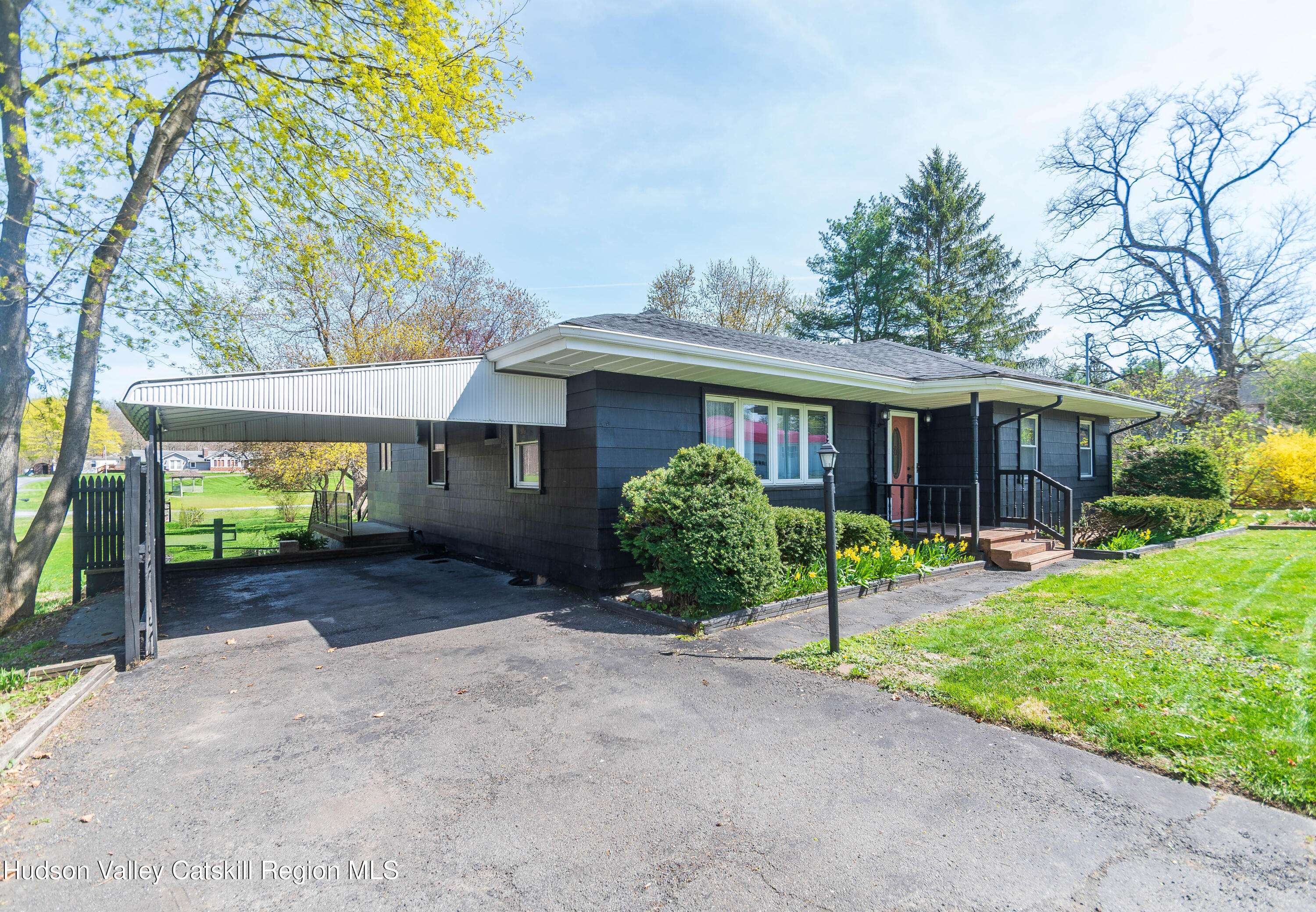 Modena, NY 12548,2186 Ny-32