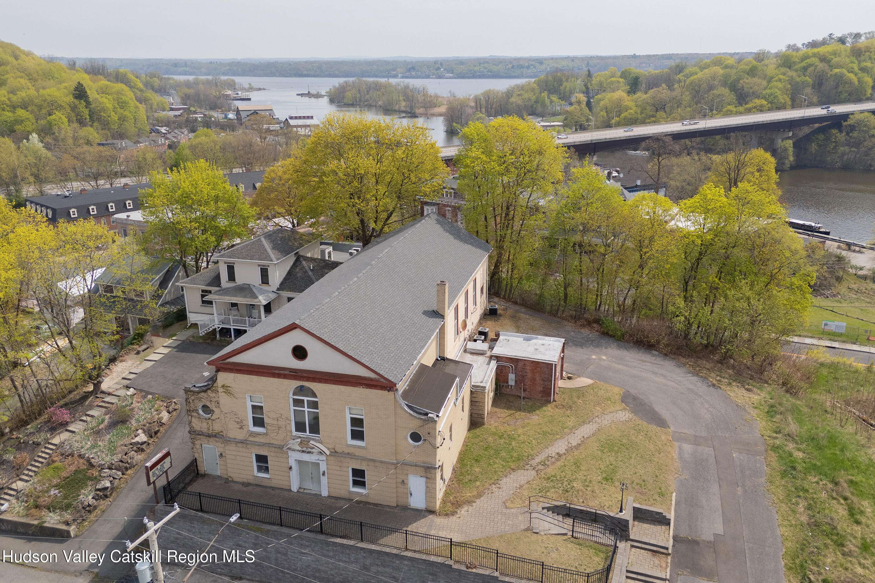 Kingston, NY 12401,24 W Union ST