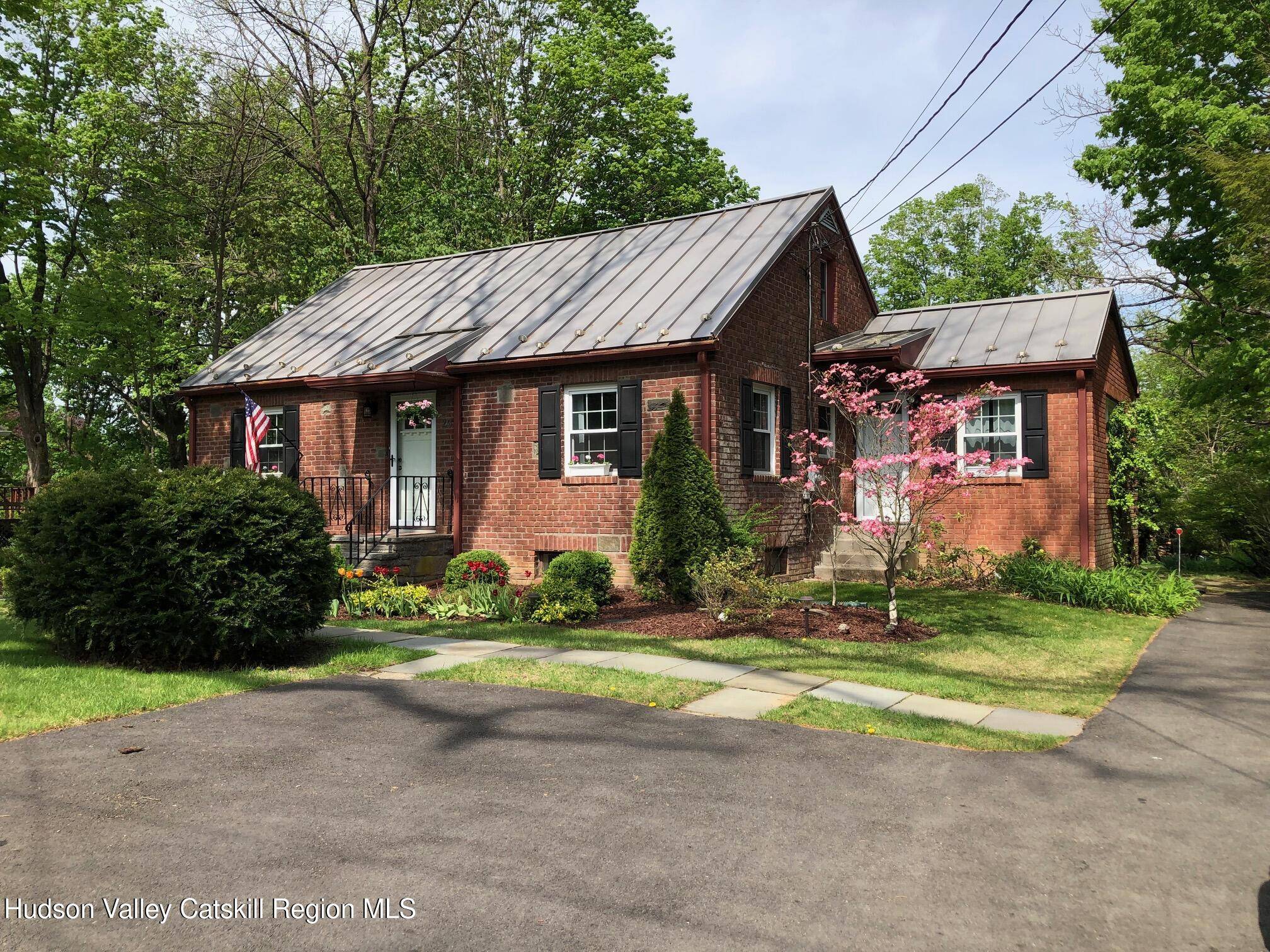 Hurley, NY 12443,26 Zandhoek